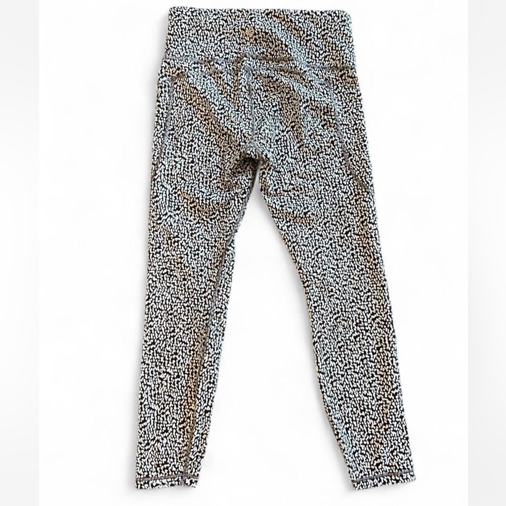 🤎ATHLETA Ultimate Stash Textured Tight Camilla Brown Animal Print • Pockets❣️ - Picture 4 of 5